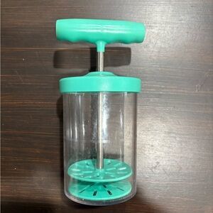 Pampered Chef whipped cream maker